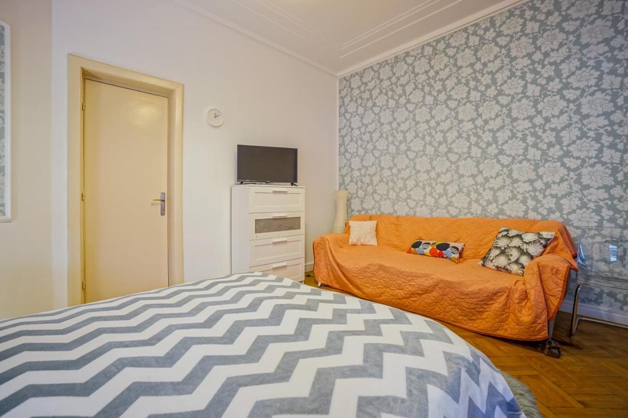 Ferienwohnung Victoriei Blue Bukarest Exterior foto
